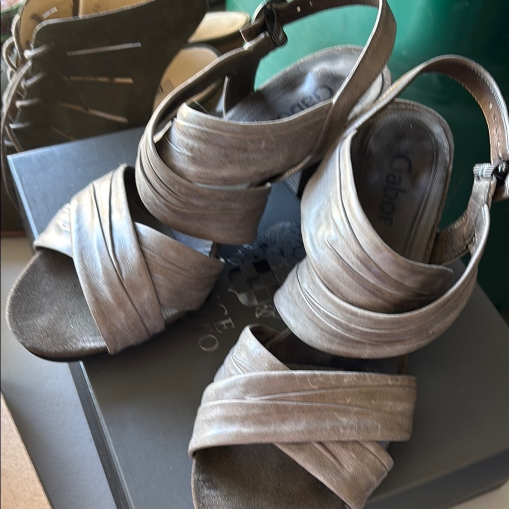 Gabor Gray Sandals with Strappy Design and Cushioned Footbed